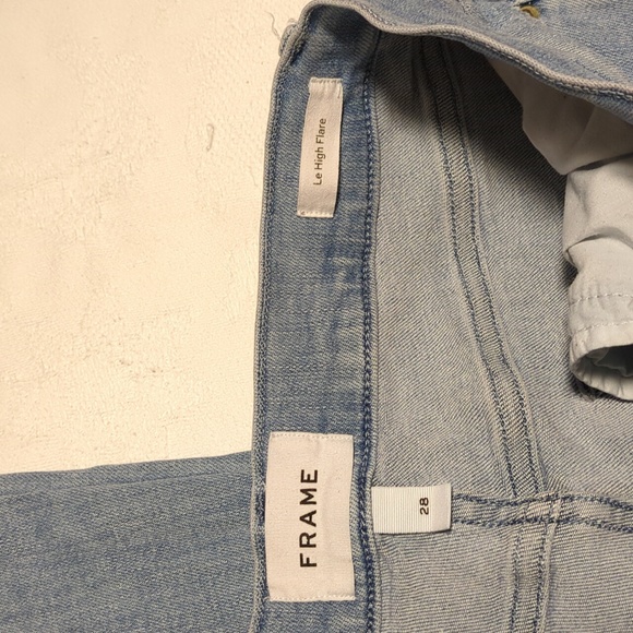 Frame Le high flare denim in fountain blue - Picture 4 of 5